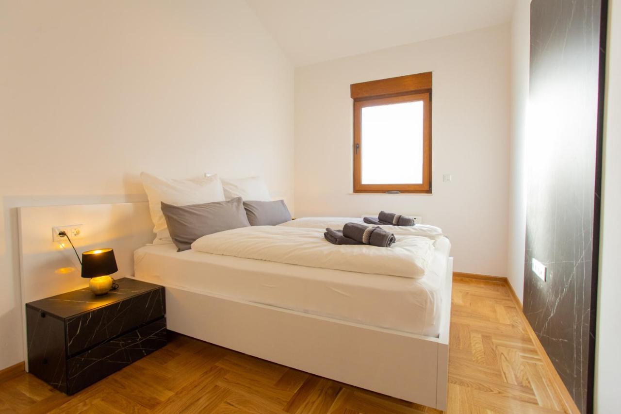 Sky Penthouse Old Bridge With Sauna And Jacuzzi Mostar Esterno foto